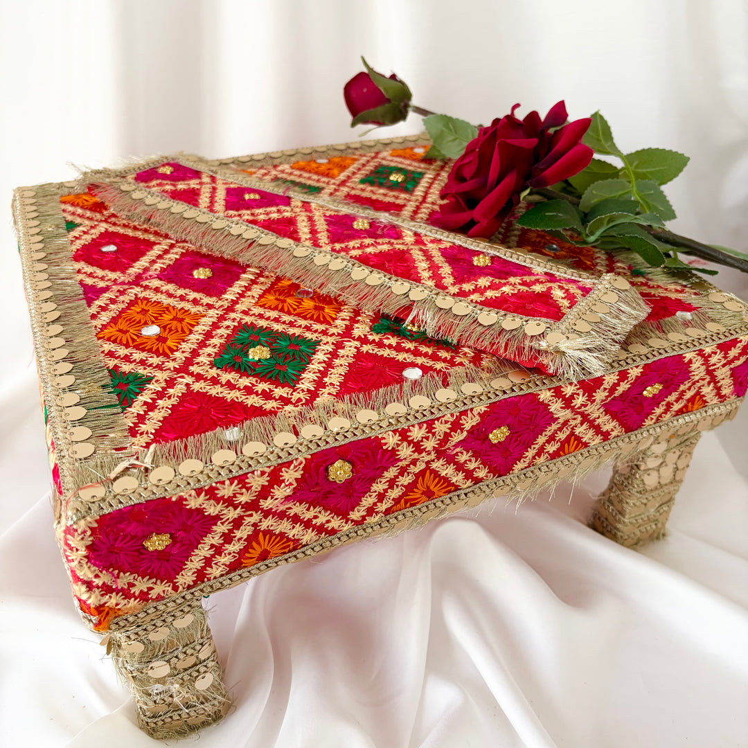 Traditional Maiyan Fatti Set – Multicoloured & Gold Embroidered Punjabi Wedding Ceremony Set