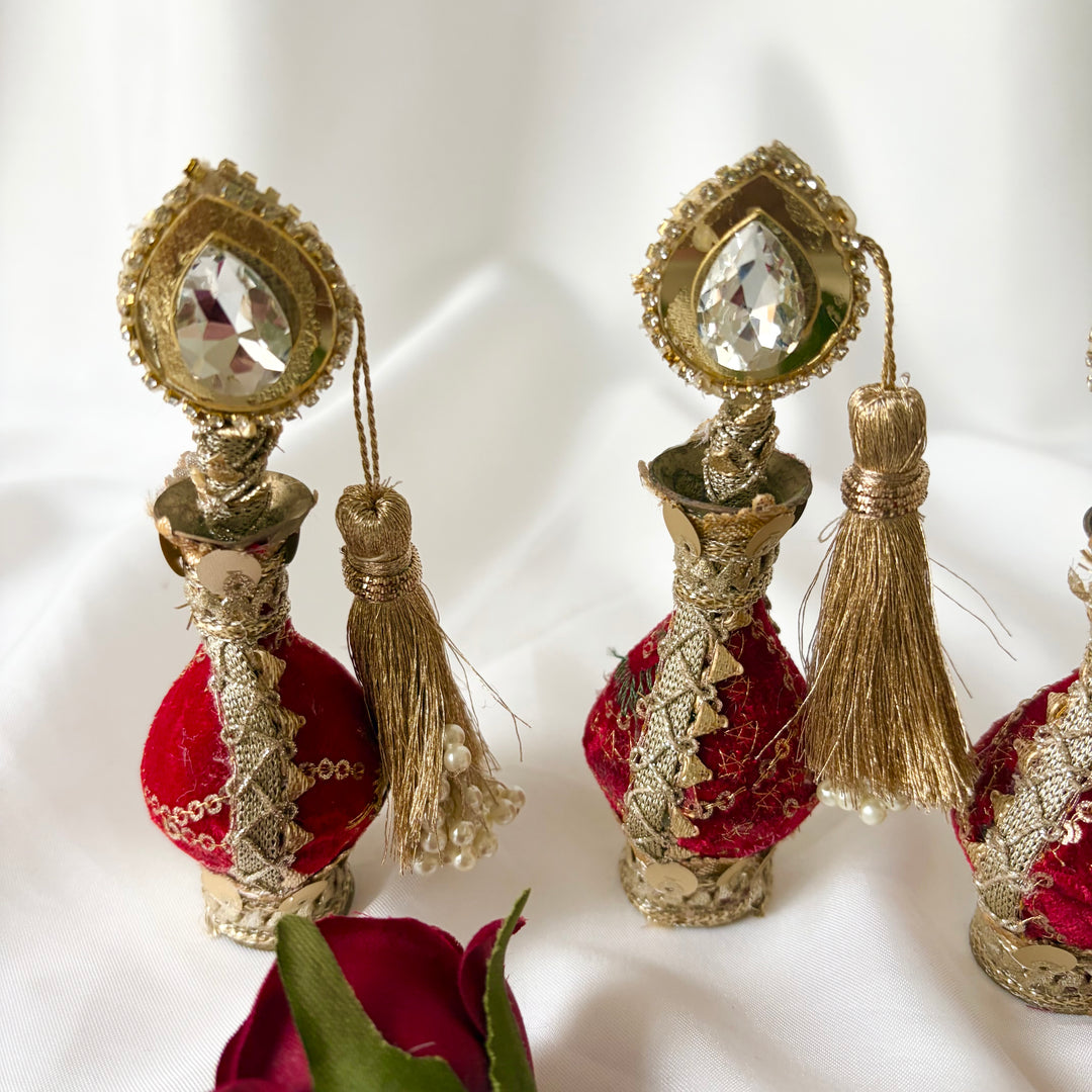 Red Traditional Surmadani – Decorative Kajol Holder with Pearls & Tassels