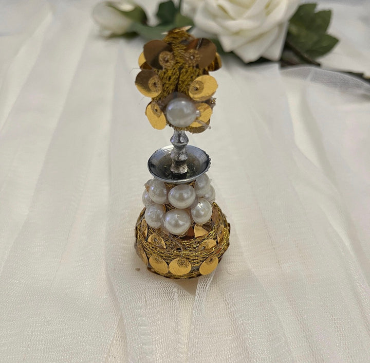 Gold Traditional Surmadani – Decorative Kajol Holder